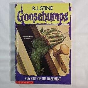 R.L. Stine Goosebumps Stay Out of the Basement - Purple/Yellow Cover